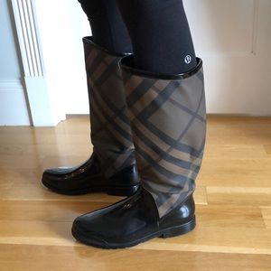 Burberry rain boots